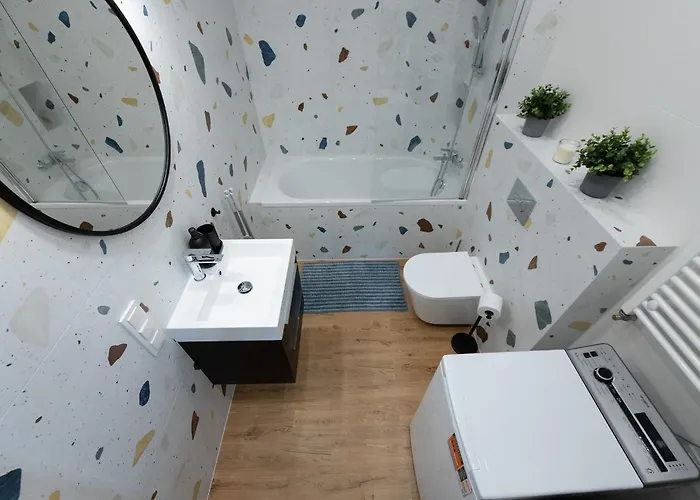 Golden Haven By Aparo - Nowy Apartament, Winda, Balkon, Szpital Ckd, Lejlighed